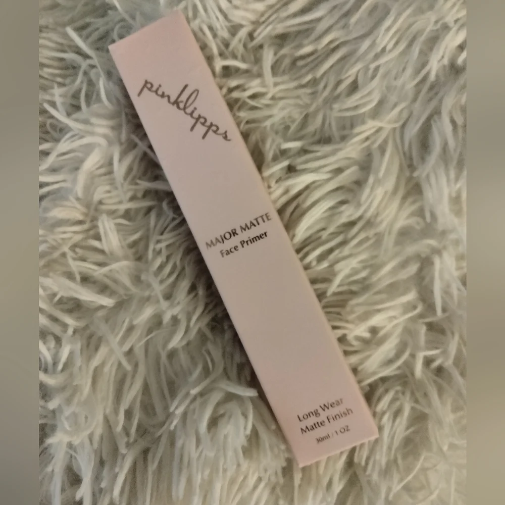 🆕 Pink Lipps Major Matte Face Primer